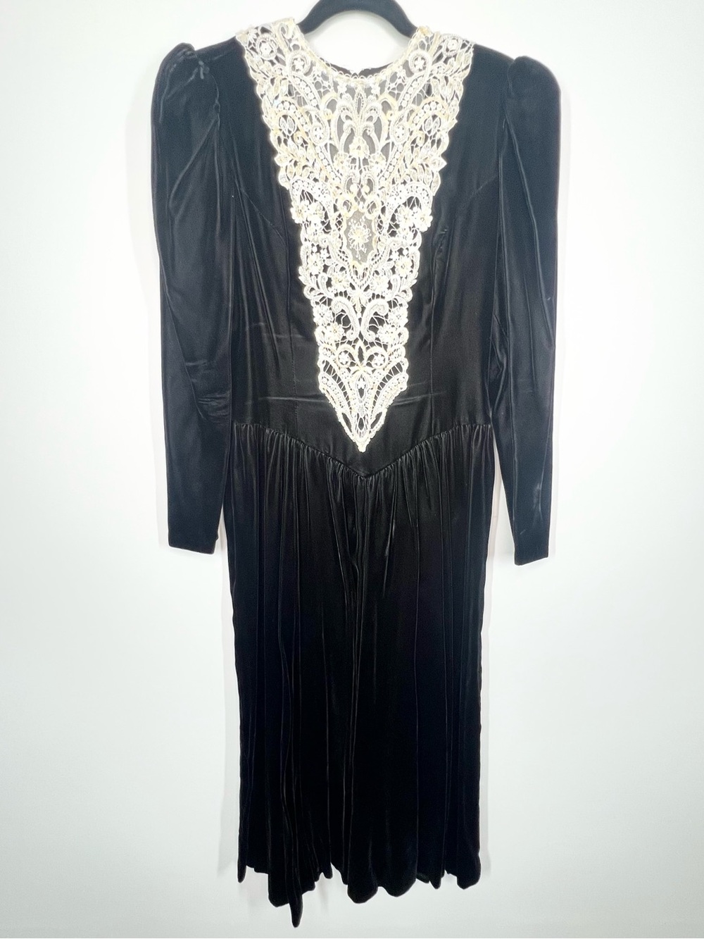 VTG Jessica McClintock Black Velvet Victorian Lace Bib Dress Romantic Goth 12